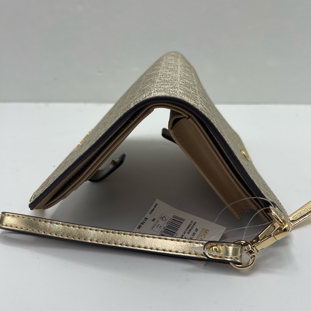 MICHAEL KORS JST Lg Double Zip Signature Logo Wristlet Wallet Phon
Pale Gold
NWT - Picture 12 of 16